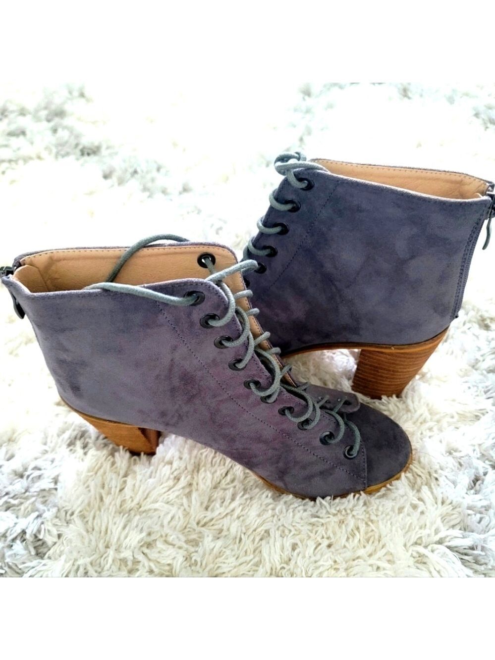 Catherine Malandrino  Jerzinie Suede Lace Up Booties Size 7.5
